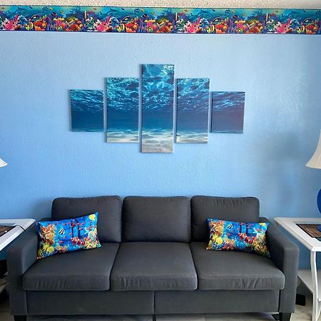 Ferienwohnung Ocean Breeze - Direct Ocean Front-Pool Is Open Daytona Beach Exterior foto