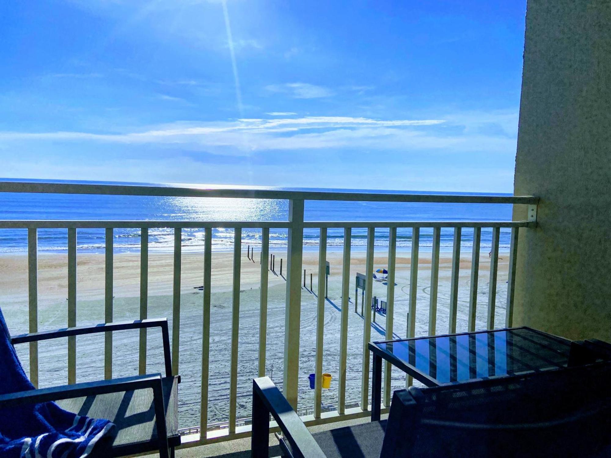 Ferienwohnung Ocean Breeze - Direct Ocean Front-Pool Is Open Daytona Beach Exterior foto