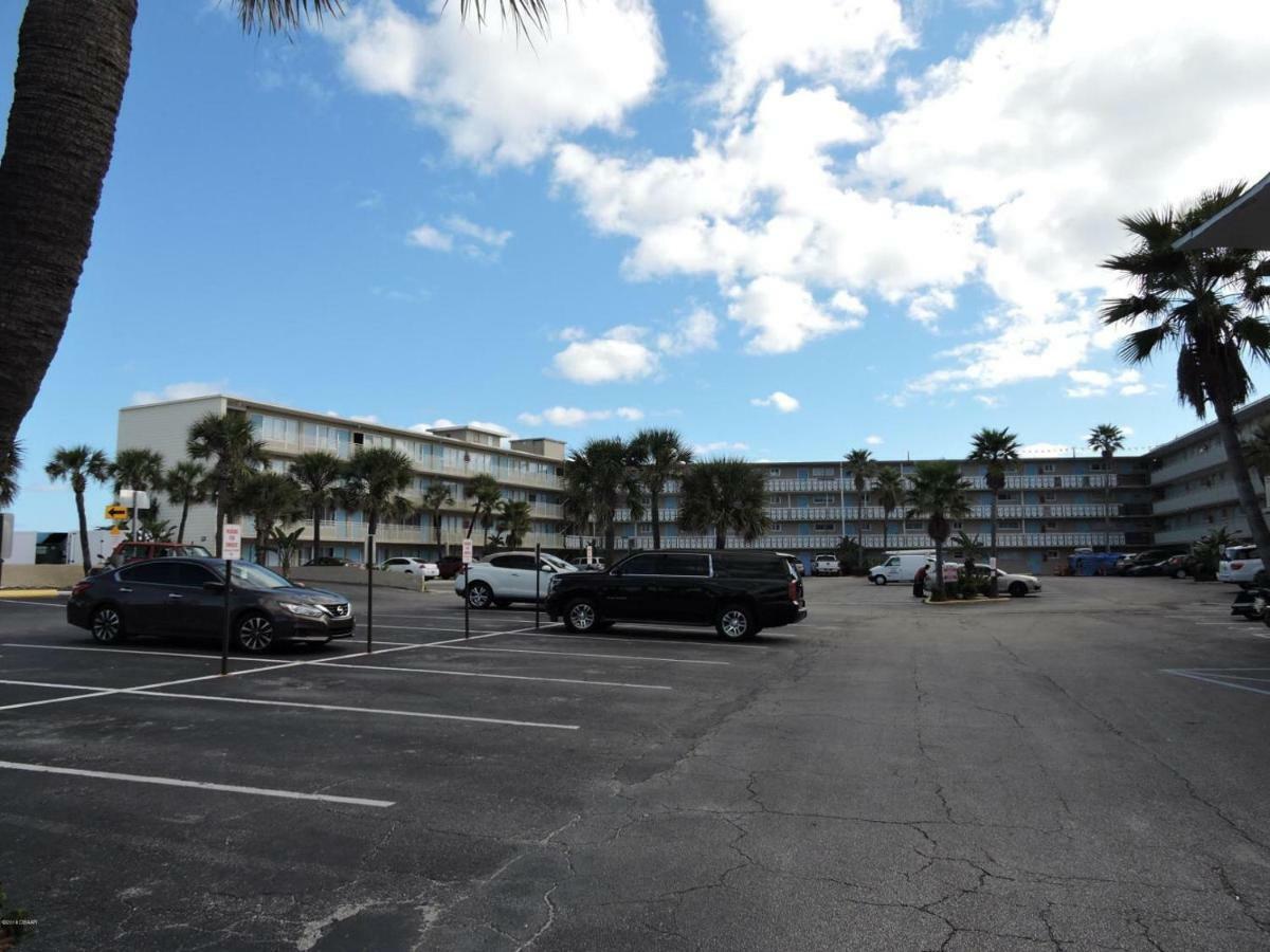 Ferienwohnung Ocean Breeze - Direct Ocean Front-Pool Is Open Daytona Beach Exterior foto